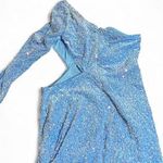 Elegant Blue One Photo 1