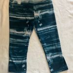 Under Armour Fitted All Season Gear Capris Photo 0