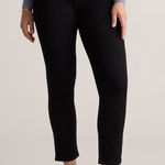 Quince NWT Luna Stretch Slim Straight Jeans in Black Women’s Sz 28 (26” inseam) Photo 0