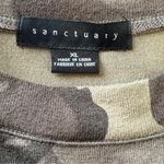 Sanctuary  Camo‎ Top Photo 7