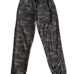 Athleta Size 2 Camo Farallon Joggers Pants Sweatpants Athletic Athleisure Photo 1