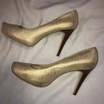 Gianni Bini Gold Striped Pointed Heels Womens Shoes Size 10 Photo 4