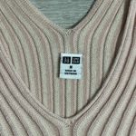 Uniqlo  Light Pink Ribbed V-Neck Top Photo 1