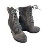 Vince Camuto Suni Ankle Booties Womens Size 5.5 Gray Leather Lace Up Eyelet Photo 0