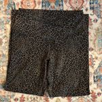 Evolution and creation Cheetah Print Leggings Photo 1