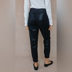 Bella Dahl  - Chelsea Luxe Pocket Jogger - Black Photo 2