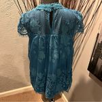 Ultra Pink 🌸 TEAL LACE CAP SLEEVE TOP SIZE LARGE🌸 Photo 3