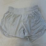 Lululemon Hotty Hot Short 2.5” Photo 0