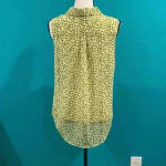 CAbi Sleeveless Yellow Daisy Floral Printed Button Front Viola Blouse Top Shirt Photo 2