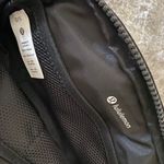 Lululemon 🍋 Everywhere Belt Bag 1 Liter Black NEW WITH TAGS #1 Gift Of 2022 Photo 2