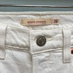Levi's Levi’s Big E Wedgie Straight Raw Hem Jeans in White 26 Photo 5
