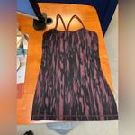 Lululemon  PowerY tank burgundy/black size 6
Painted Animal Bordeaux Drama Black Photo 5