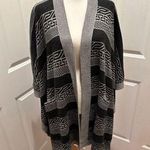 Aritzia  TNA Golden Roohan Poncho Sweater Cape Black Geometric Women's S Photo 0