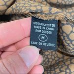 Angie  Flowy Medium Shirt Studded‎ bronze notched neck short sleeve pebble print Photo 3