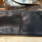 Etienne Aigner Aigner Elegant Black Leather Shoulder Bag Photo 8