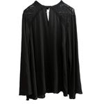 Torrid Chiffon Keyhole Neck Lace Shoulder Bell Sleeves Size 4 Top Photo 1