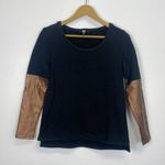 Saks 5th Avenue Saks Fifth Avenue Black and Metallic Sweatshirt Photo 8