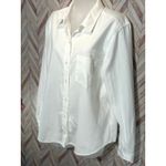 Universal Threads NWT Universal Thread Womens White Button Down Long Sleeve Shirt Large Layering L Photo 2
