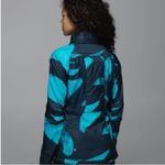 Lululemon Back Pack It Jacket Photo 2