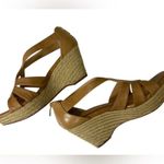 Sofft Women’s 10 Tan Wedged Casual Boho Espadrilles Sandals With Gold Zipper Photo 2