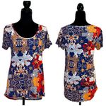 LuLaRoe CLASSIC TEE SHORT SLEEVES HI-LO HEM FLORAL DESIGN HAWAIIAN ๐บ STylE Photo 2