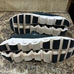 on cloud Womens Sneakers Photo 3