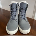Timberland  Women's Skyla Bay Fleece Fold Over Sneaker Boot A62118 Size 6 Photo 3