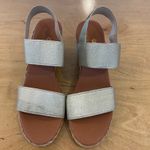 Tommy Bahama  Sakura Wedge Espadrille Sandals Gold Metallic Ankle Strap Shoes 6.5 Photo 2