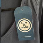 Life is Good NWT Long Sleeve Crusher V
Neck Peace Cardinal Tee Size 3X Photo 4