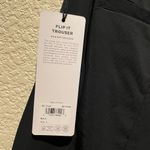 Alo Yoga NWT  Flip It Trousers in Black Size L Photo 11