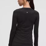 Lululemon  swiftly tech long sleeve 2.0 black size 10 hip length shirt pullover Photo 1
