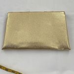 Shimmering Vintage faux leather gold clutch. Photo 1