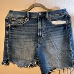 Gap Women's Blue Jean Shorts SZ 28/6 Tall High Rise 4”Short Frayed Big and Tall Photo 0