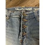 Wallflower The Sky High Curvy Fit Denim Shorts Woman’s Size 7 Blue Photo 3