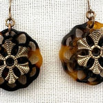 Scallop Cut Out Tortoise Gold tone Snowflake Earrings Photo 0