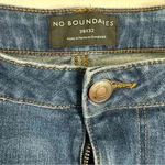 No Boundaries No‎ Boundaries Denim Jeans Cropped Sz 38X32 Women’s Distressed Blue Denim Pants Photo 7