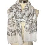 WHITE & GREY‎ Paisley Print Pashmina Photo 4