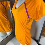 Nike  dryfit woman’s size small athletic t-shirt Photo 6