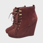 Forever 21 Burgundy Faux Suede Lace-Up Wedge Ankle Boots Women’s Size 10 Photo 3