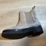 Aerosoles  CAMILA Taupe Suede Chelsea Boots Womens Size 8M Platform Lug Sole Photo 6