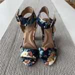Apt. 9  Navy Blue Pink Floral Ankle Strap High Block Heel Sandals Size 7 Photo 9