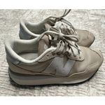 New Balance  Cream 237 Sneakers Photo 2