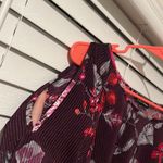 Roz & Ali  Floral Top Photo 1