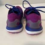 Under Armour  purple / blue workout shoes sz 7 Photo 2