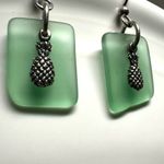 Sterling silver green Sea Glass Pineapple charm dangle earrings Photo 8