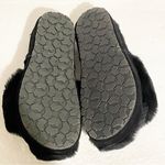 Dream Paris Dream Pairs Size 6.5/7 Black Fluffy Sherpa Slip On Platform Slides House Slipper Photo 5