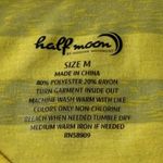 Half Moon Yellow Striped V Photo 5