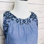 Old Navy  Embroidered Blue Chambray Denim Sleeveless Casual Top Size Medium Photo 4