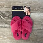 Rachel Roy NEW! Beautiful Bright Pink Furry Fluffy Slippers Sz S 5 6 Photo 3