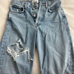 AGOLDE '90s Crop Distressed Jeans in Echo Photo 4